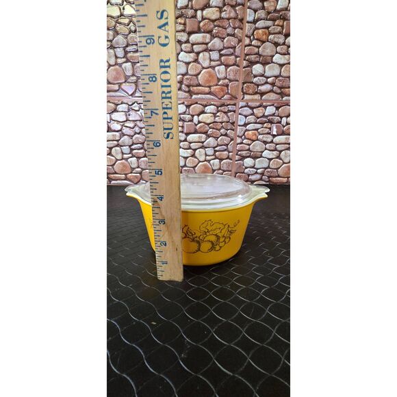 Vintage Pyrex Old Orchard Yellow Serve & Store Casserole Dish Bowl 473 1 Quart w - Picture 7 of 10